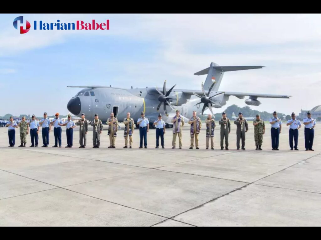 Pesawat A400M dengan registrasi A-4001 ini menempuh perjalanan panjang dari pabrik Airbus di Sevilla, Spanyol. Rute ferry flight membawanya singgah di Abu Dhabi dan Kualanamu sebelum akhirnya mendarat mulus di Halim. Di apron VIP.