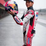 Pembalap muda Indonesia Veda Ega Pratama yang tergabung di Team Honda Asia (@Veda_54).